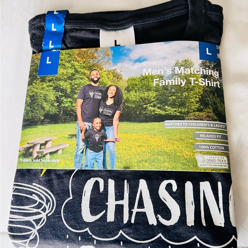 Men’s Black Short Sleeve T-shirt Size Larage 'Chasing Storms’ (New)